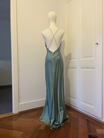 SER.O.YA Silk Dress, Size M, Stunning Sage Green Gown ✨