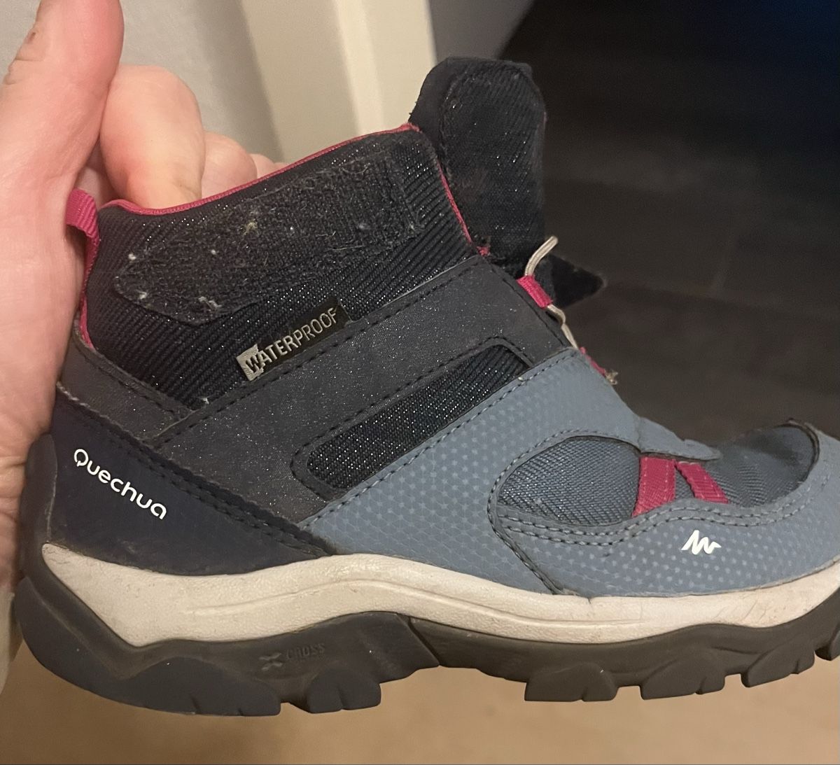 Decathlon Chaussures filles: Wanderschuhe grau pink – D'occasion à Basel par hal_s2bt 1
