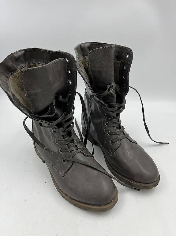 Scarpe da donna: Bottines fourrées neuves.  – Usato da Genève venduto da Eric1823 1