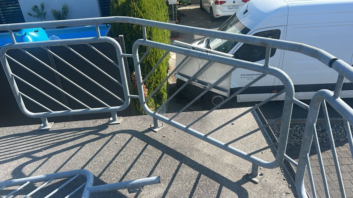 Balustrades: Geländer – D'occasion à Eschenbach LU par Puppy1 2