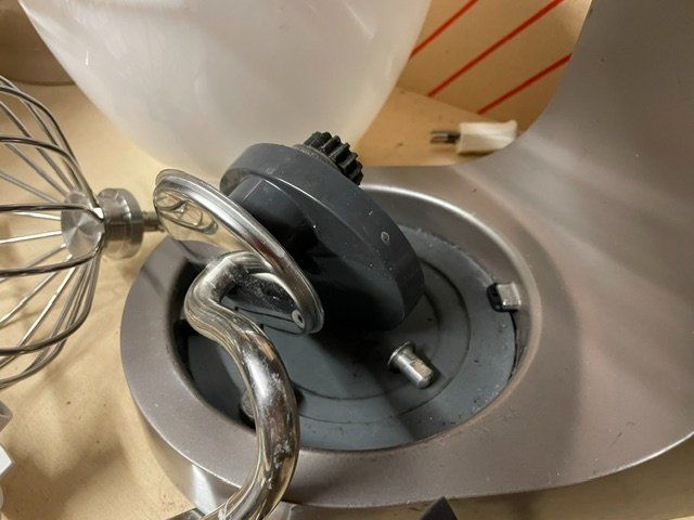 Kenwood Appareils de cuisine: Kenwood Küchenmaschine – Défectueux à Rudolfstetten par Rrst1968 1