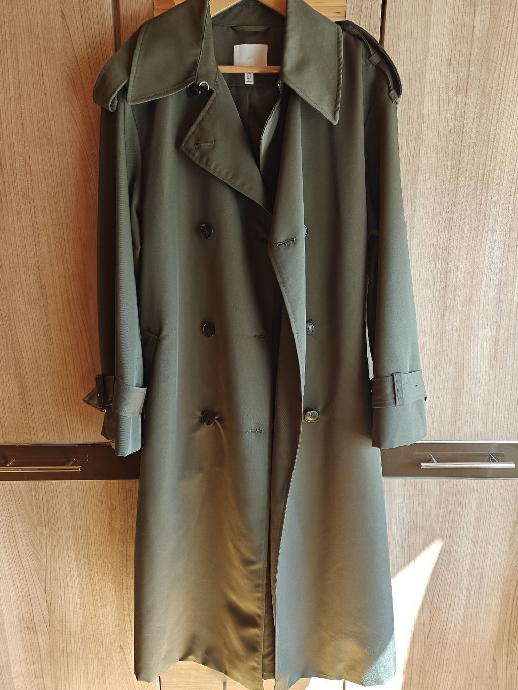 H&M Mäntel: Trenchcoat, Grösse L, Olive – Neu (gemäss Beschreibung) aus Wädenswil von alex-maxima 1