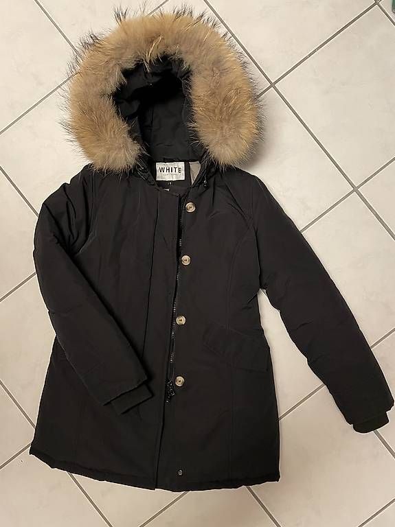 Manteaux: Echt-Fell Winterparka schwarz, Grösse S – D'occasion à Möriken AG par nipamijule