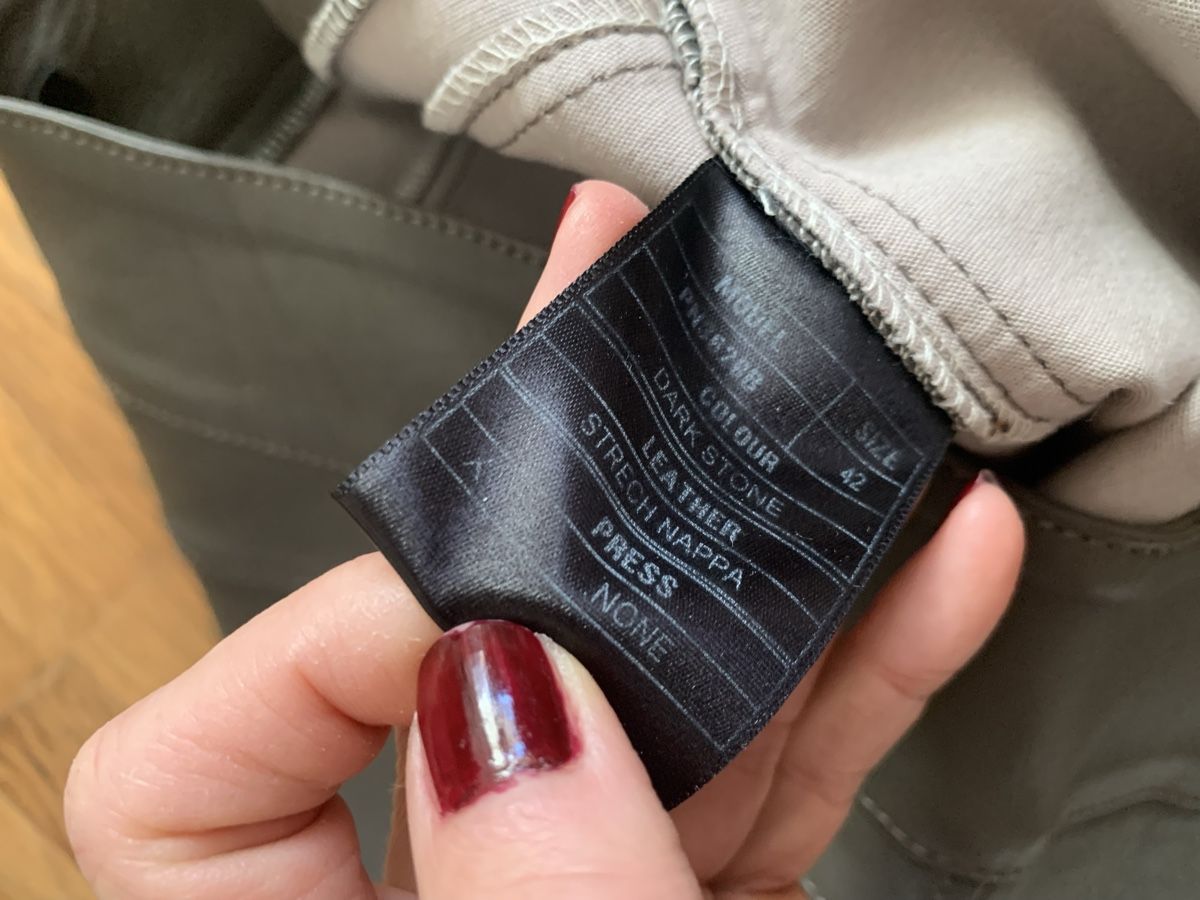 Leggings: SLY lederhose stretchy leggings – Usato da Zürich venduto da Nikuska32 4