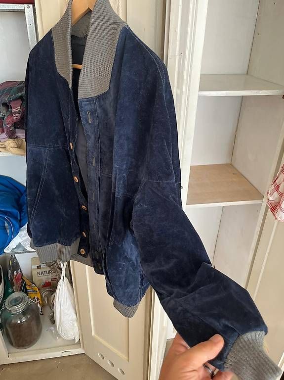 Giacche: Beautiful blue suede jacket M/L – Usato da Zürich venduto da LeoGd 3