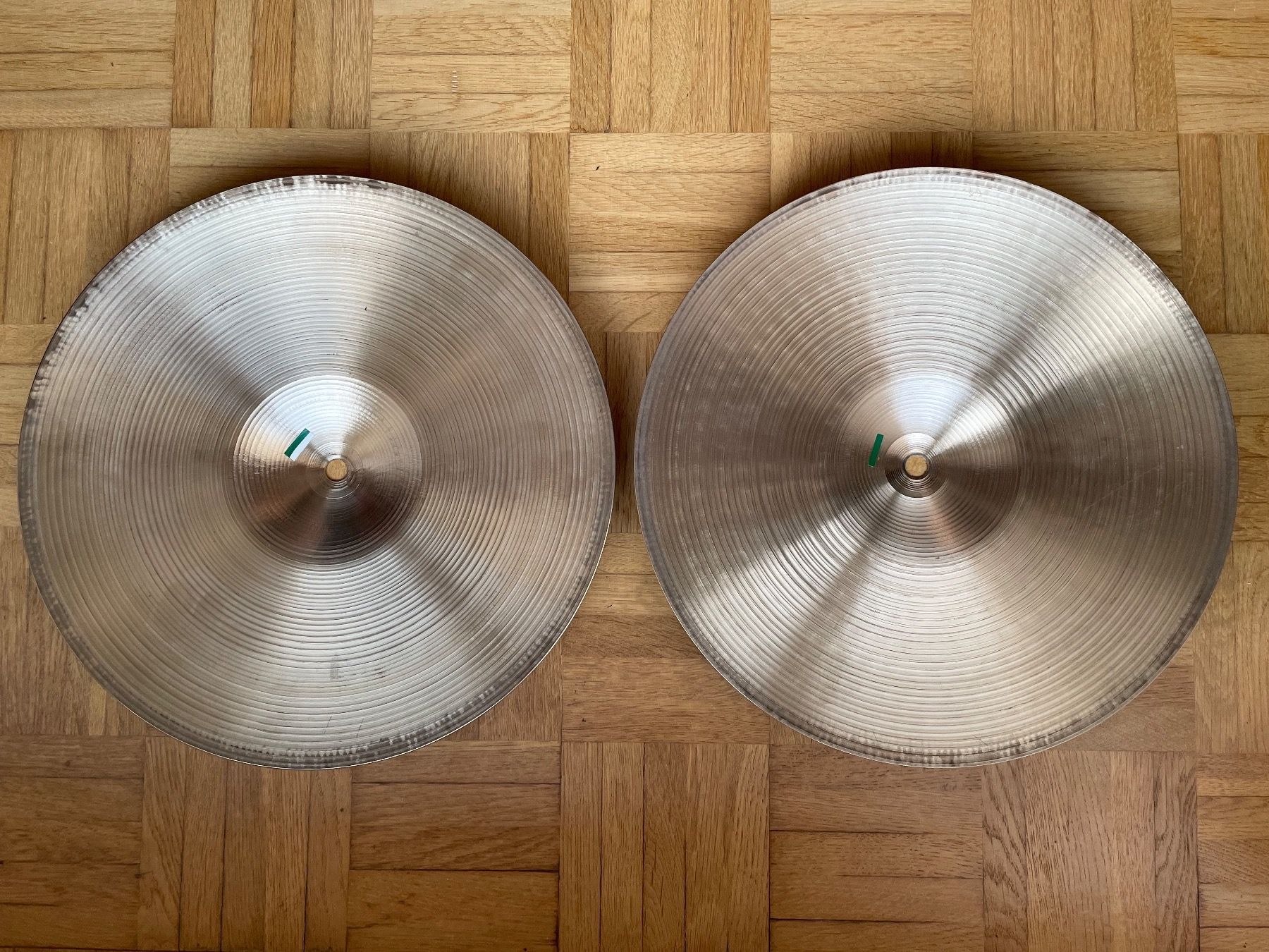 Zildjian Musikinstrumente: Zildjian New Beat HiHat 13" – Gebraucht aus Zürich von zol_nlf5 1