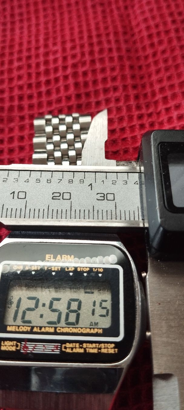 Orologi: montre vintage digital – Usato da La Chaux-de-Fonds venduto da jac_9llg 6