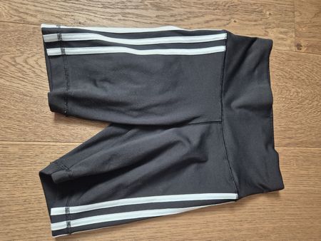 adidas maedchen sport short Gr.9-10j