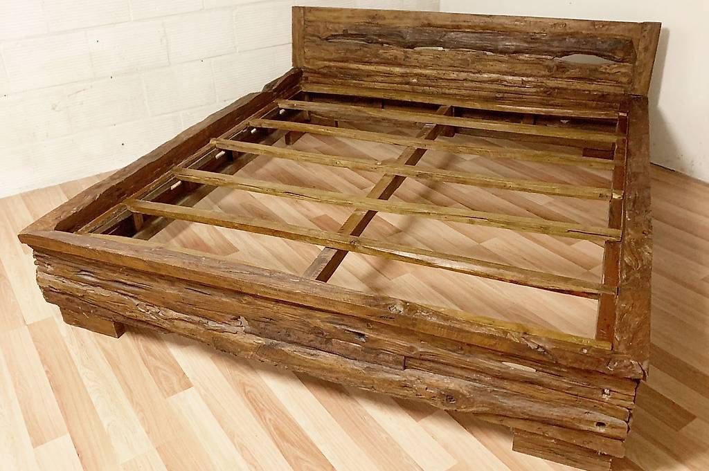 Letti: Einmaliges massives Teakholz Bett – Usato da Ballwil venduto da ClassicGallery