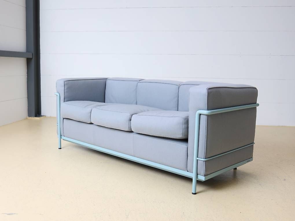 Cassina Divani: Le Corbusier LC2 von Cassina, Stoff – Usato da Meinisberg venduto da atelier_TILIJA 2