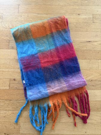 Grande écharpe à carreaux multicolore – Douce et chaude