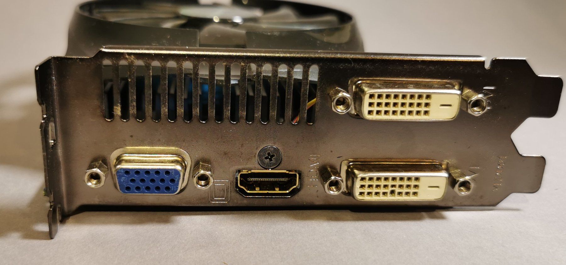 Schede grafiche: Gigabyte GV-N6500C-2GI Grafikkarte – Usato da Bremgarten b. Bern venduto da Vittorio0 2