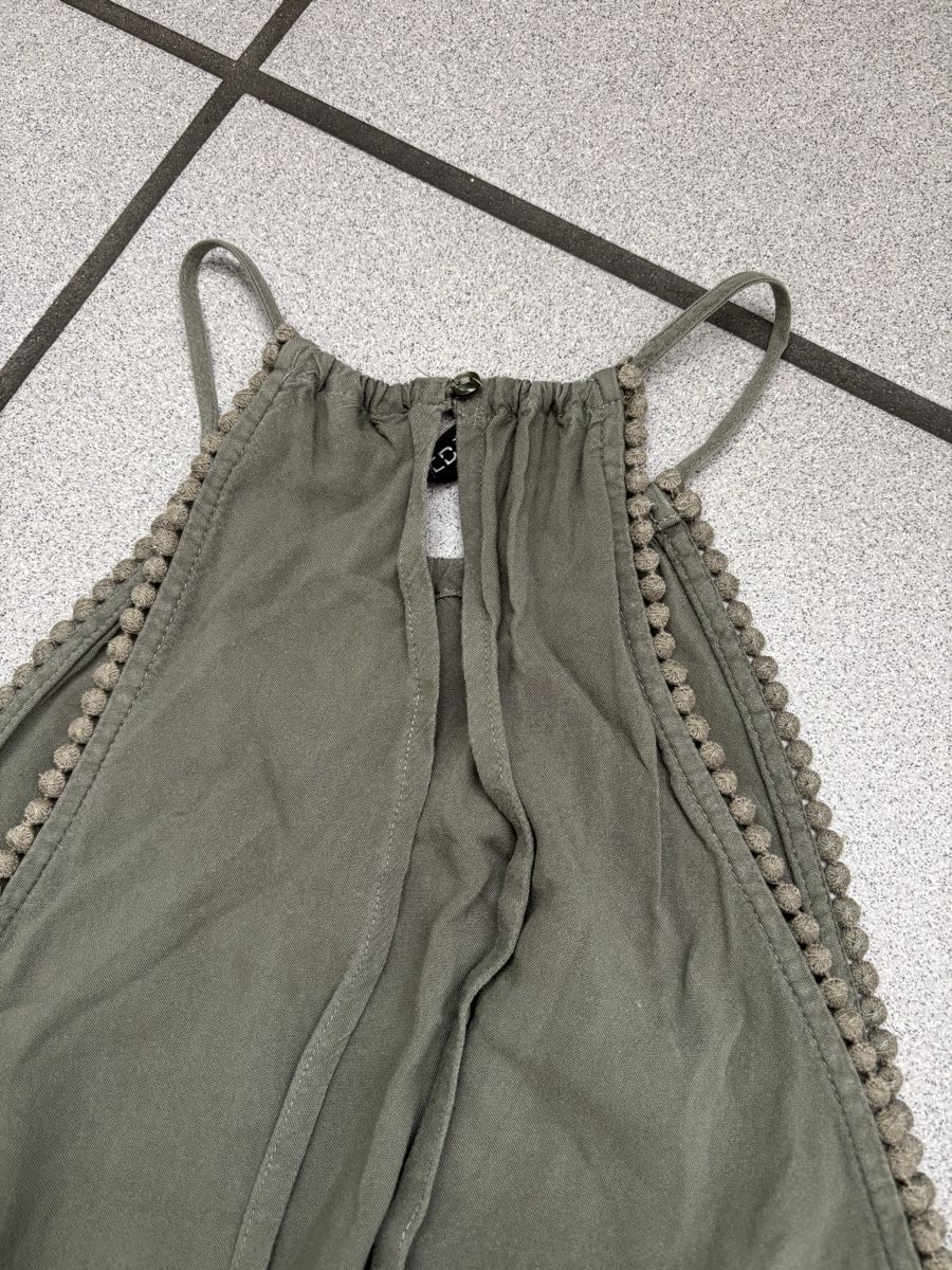 H&M Tute: H&M Jumpsuit – Usato da Solothurn venduto da skillsine 2