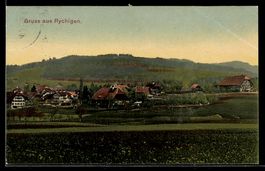 AK Rychigen, Ortsansicht mit Bauernhöfen und Feldern