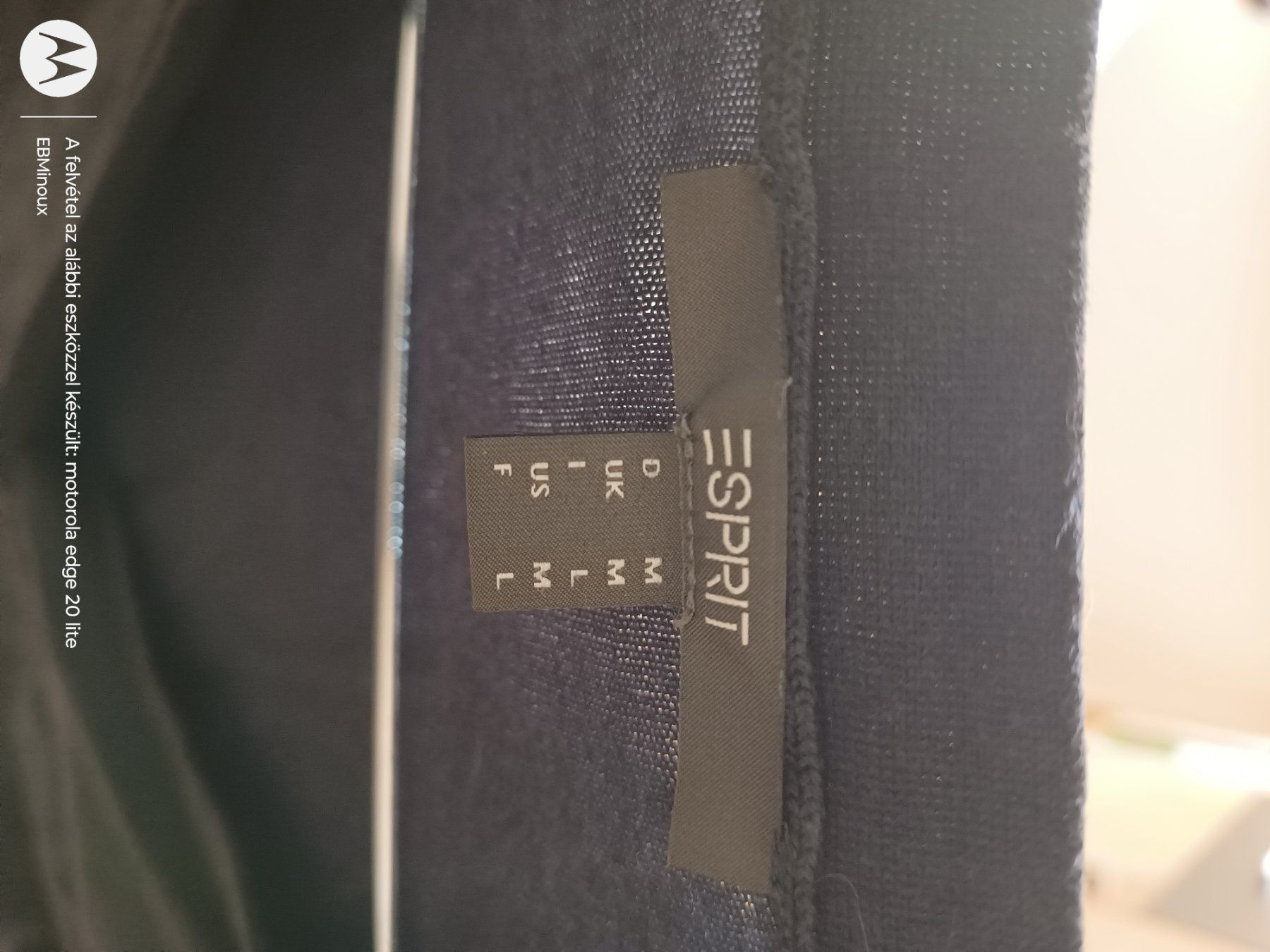 Esprit Maglioni & Felpe: ESPRIT kurzarmelige Strickjacke, dunkelblau – Usato da Bassersdorf venduto da EszterS 1