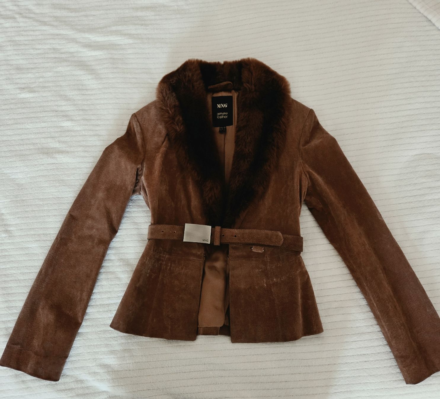 Mango Giacche: veste femme – Nuovo (secondo la descrizione) da Lausanne venduto da hel_ll2g