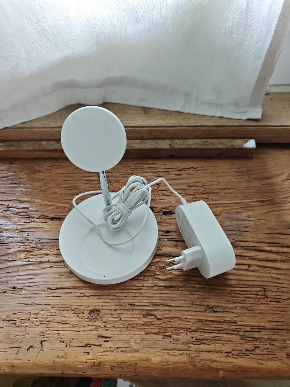 Belkin Ladegeräte: belkin Ladestation gebraucht – Gebraucht aus Steffisburg von Wuahuahua 1