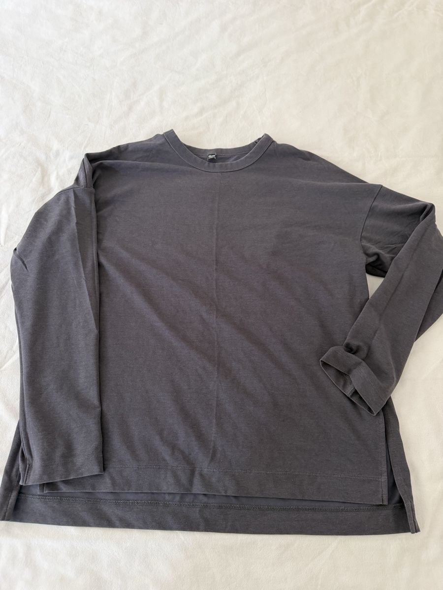 Uniqlo Camicette: Uniqlo Grey Oversized Longsleeve, Size L – Usato da Zürich venduto da jus_sw7l 3