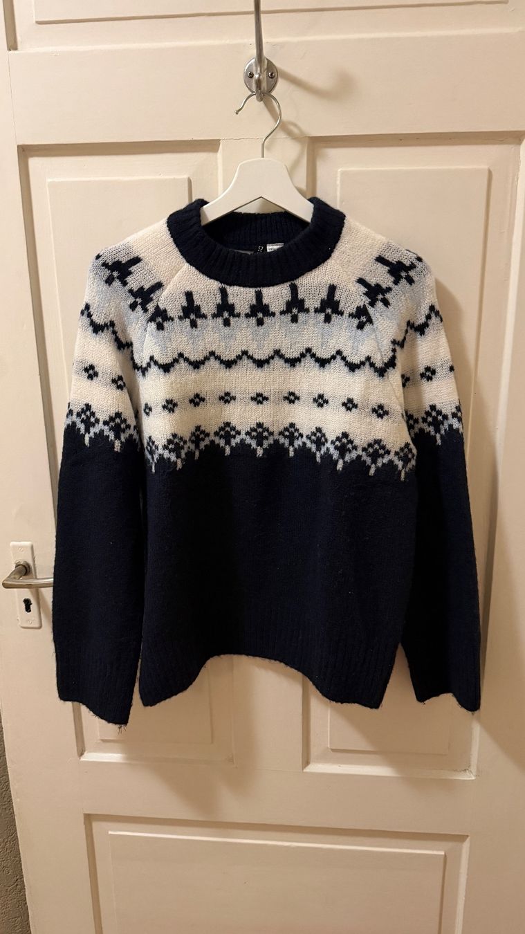 H&M Maglioni & Felpe: H&M Knit Sweater, Ski-themed – Usato da Zürich venduto da pre_vy7t