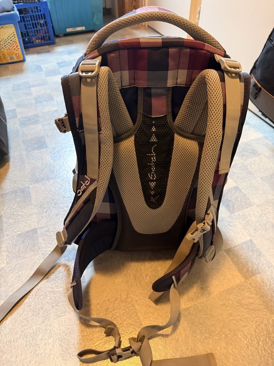 Satch Borse & Zaini: Satch Schukrucksack violett – Usato da Neuheim venduto da fab_7m2f 3