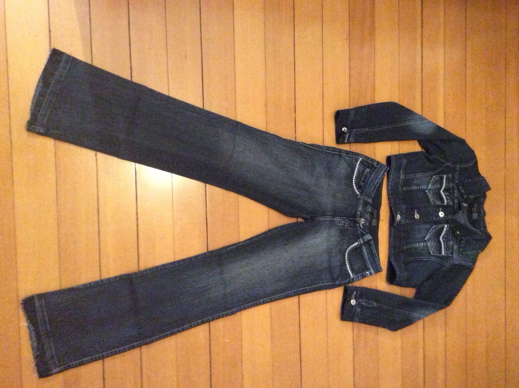 Jeans: Athika Jeans+Jacke Gr.36-38 – Gebraucht aus Winterthur von Kristiinag