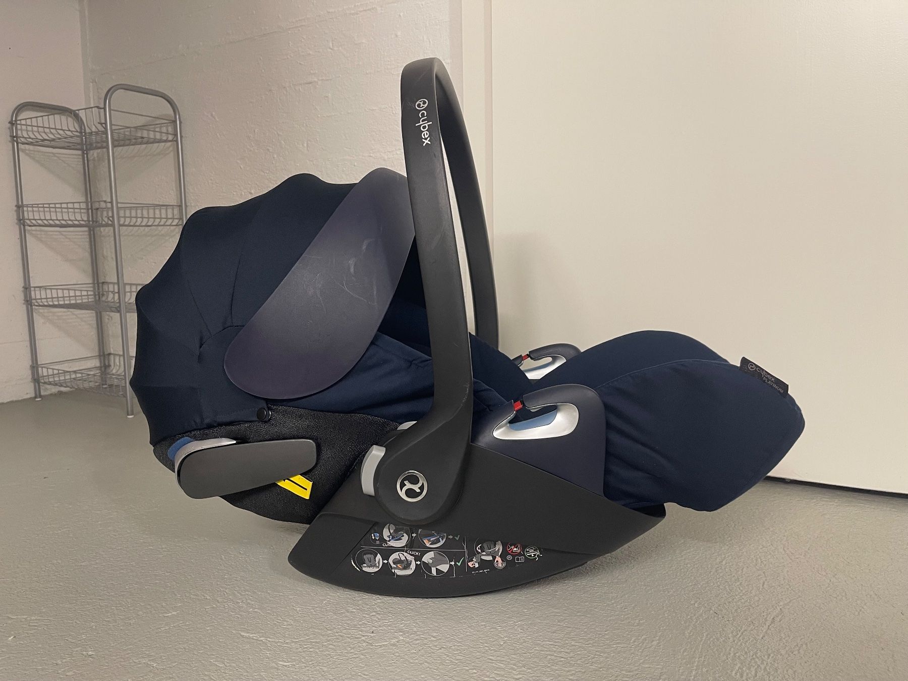 Cybex Seggiolini per auto: Cybex Platinum Cloud Z i-Size Babyschale + Base – Usato da Wangen ZH venduto da Fredm84 1