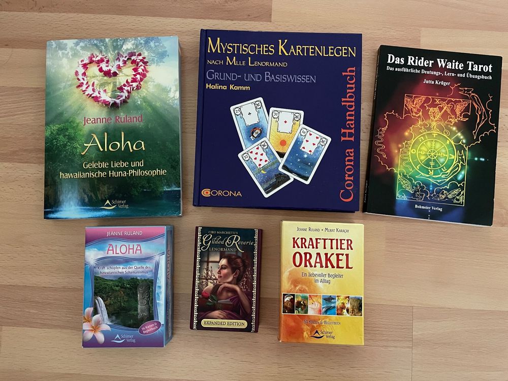 Wunderschöne Orakel- & Tarotkarten mit passenden Büchern (Gebraucht) in ...