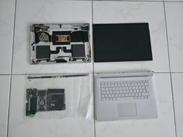 Defektes SurfaceBook 3