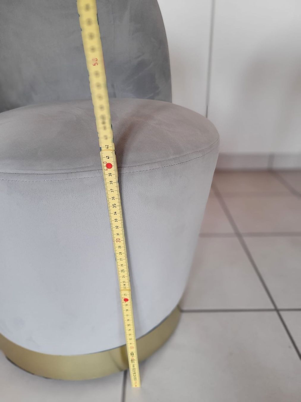 Sessel: Wunderschöner Sessel mit Samtbezug x 2 – Gebraucht aus Wädenswil von dio_r8j7 2