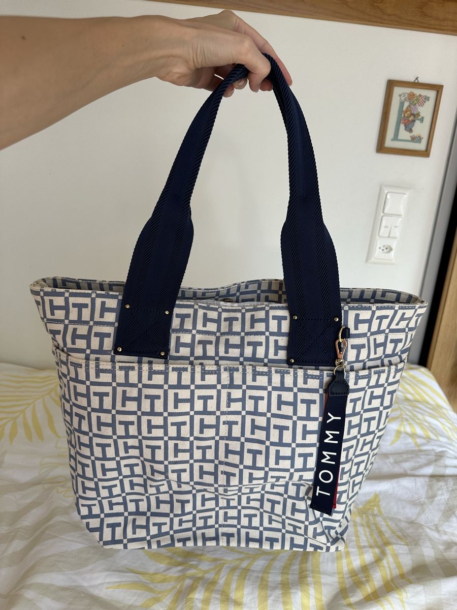 Tommy Hilfiger Taschen für Damen: Tommy Hilfiger bag – Gebraucht aus Gordola von EleSecondHand-TCG