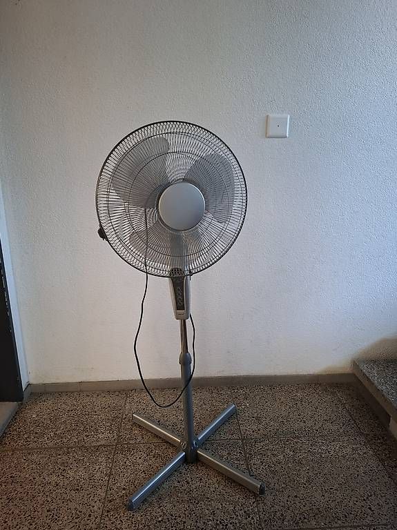 Ventilateurs: Ventilator von Intertronic – D'occasion à Wattwil par miz_6cvq