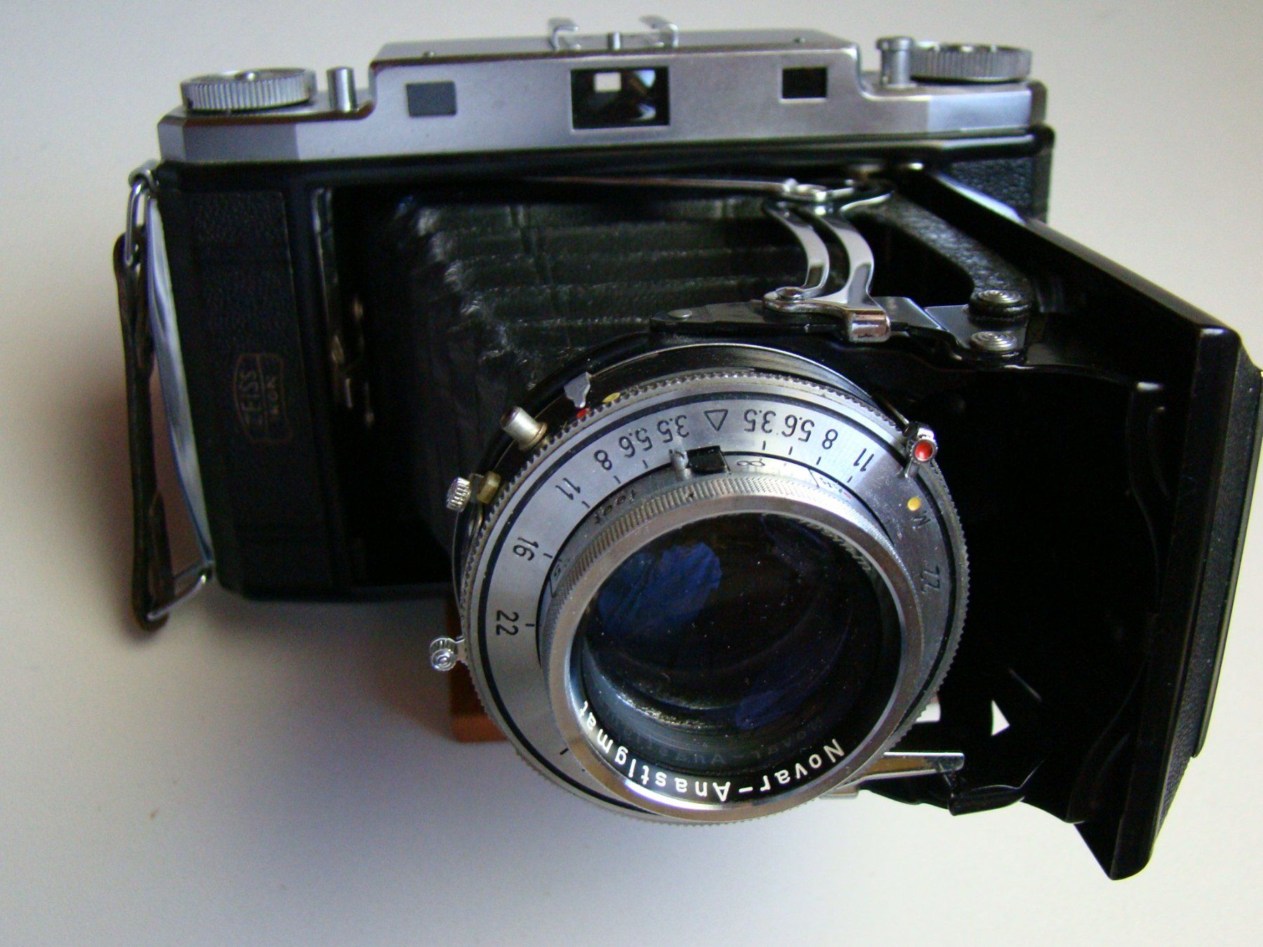 Zeiss Fotocamera: Zeiss Ikonta 524/2, Kamera – Usato da Reinach AG venduto da Starwalker