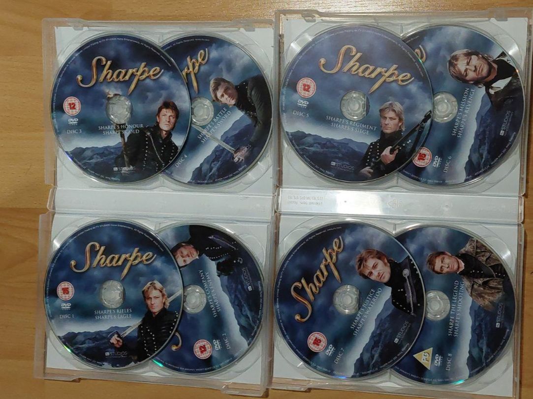 Tutti i DVDs: Sharpe Vol.1 & Vol.2 - Sean Bean 8 DVDs – Usato da Arbon venduto da mick1968 2