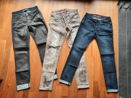3 Damen Hose Gr.34 - ein Preis!