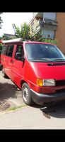 VW T4 Bus Camping rot mit Ausbau und Mängeln an Scheibe