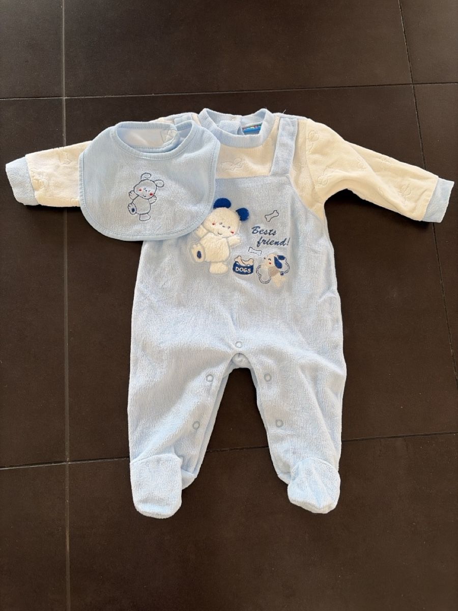 Pyjamas: Body mit Lätzchen und Mütze – Neuf (Voir description) à Zürich par sabri810