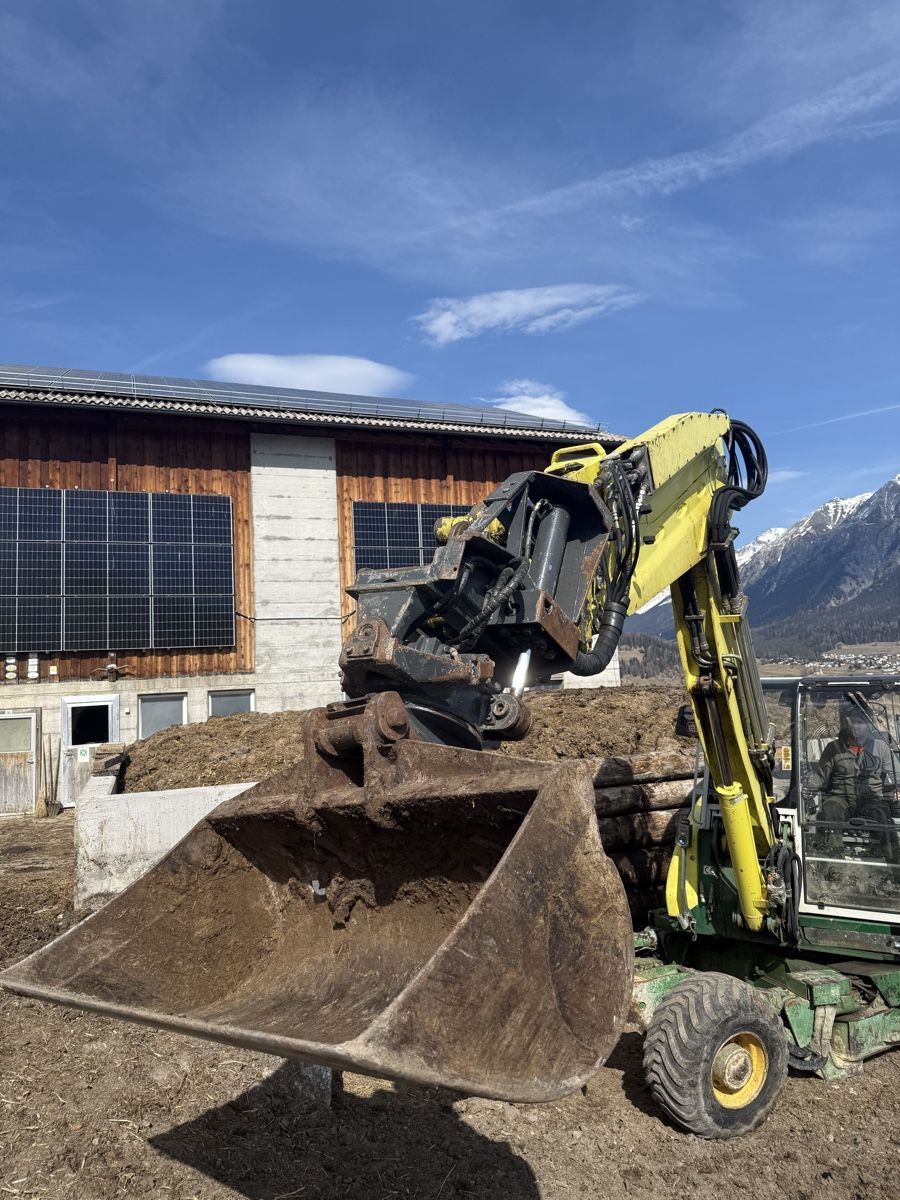 Menzi Muck Escavatori: Tiltrotator – Usato da Stierva venduto da Sifarrer 4