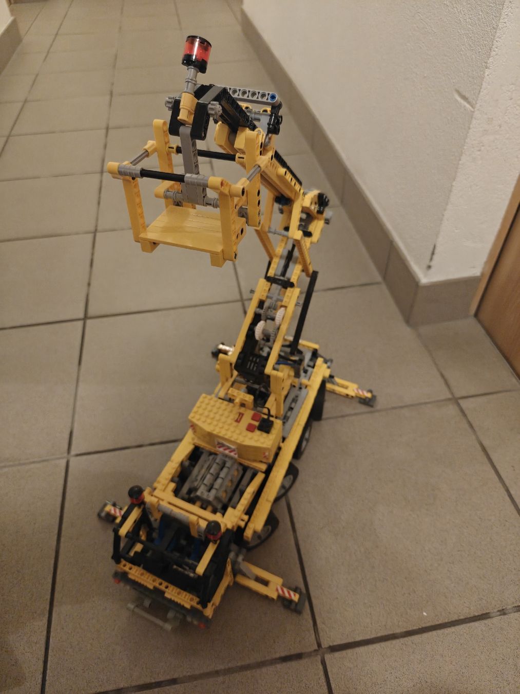 Lego Kit di costruzioni: LEGO Technic 8421 Heavy Loader – Usato da Savièse venduto da Seb.Zum 1