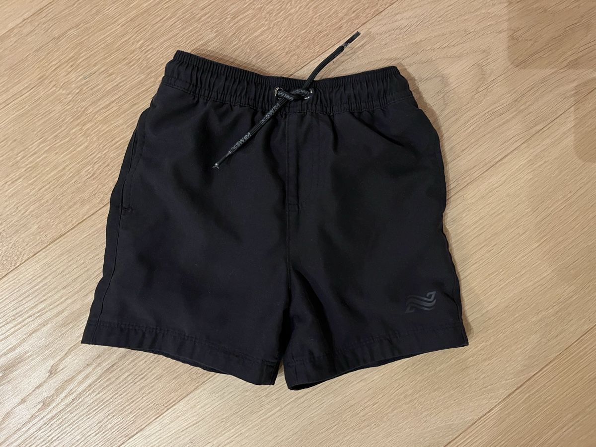 Next Costumi da bagno: NEXT Black Swim Shorts - Age 4 Years – Nuovo (secondo la descrizione) da Planken venduto da R4gskL7