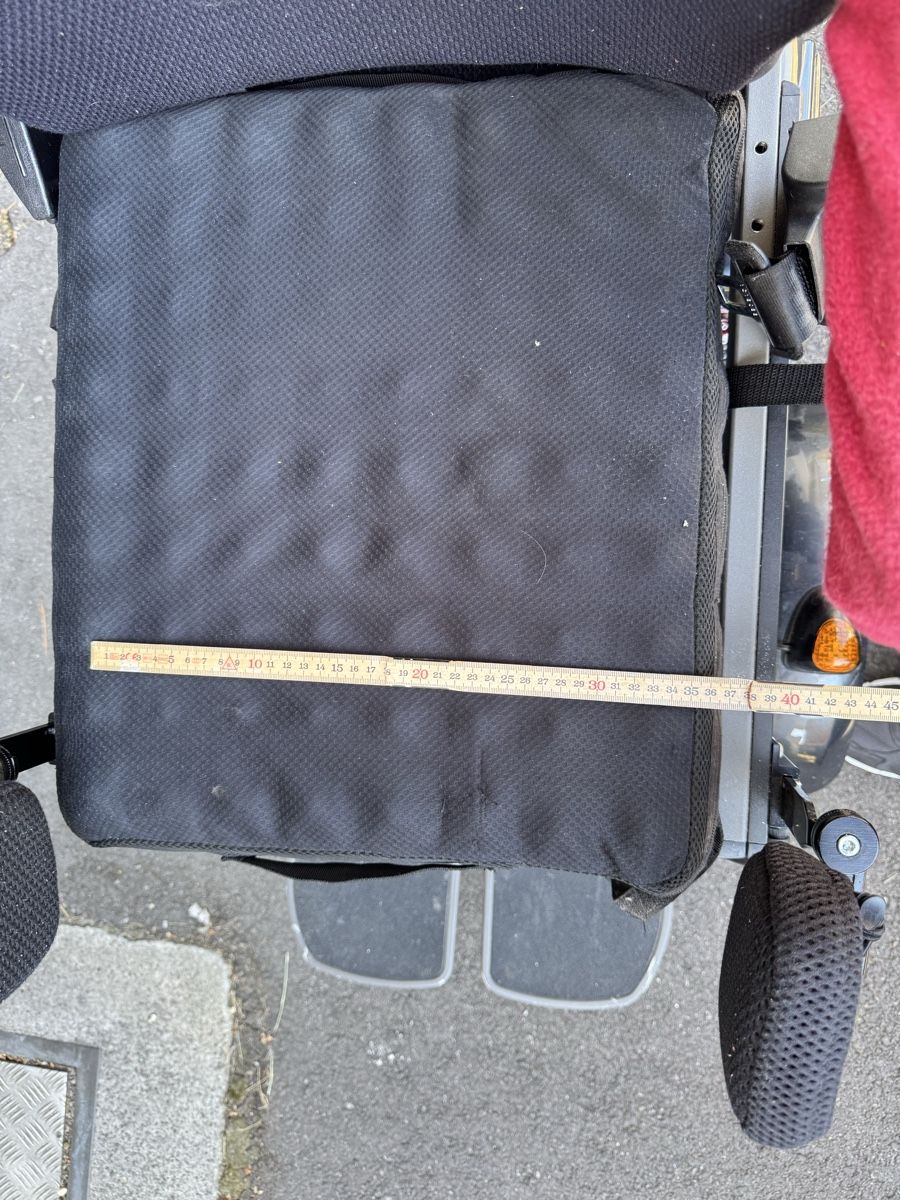 Sedie a rotelle: Elektrorollstuhl Permobil C500 - defekt – Difettoso da Birsfelden venduto da inf_l2yy 4