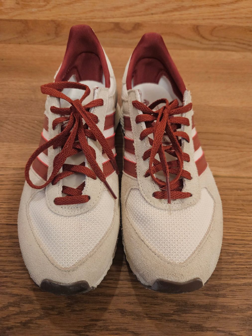 Adidas Scarpe da donna: Adidas Atlanta Sneaker 39 1/3 – Nuovo (secondo la descrizione) da Gais venduto da shadow_puppet 1
