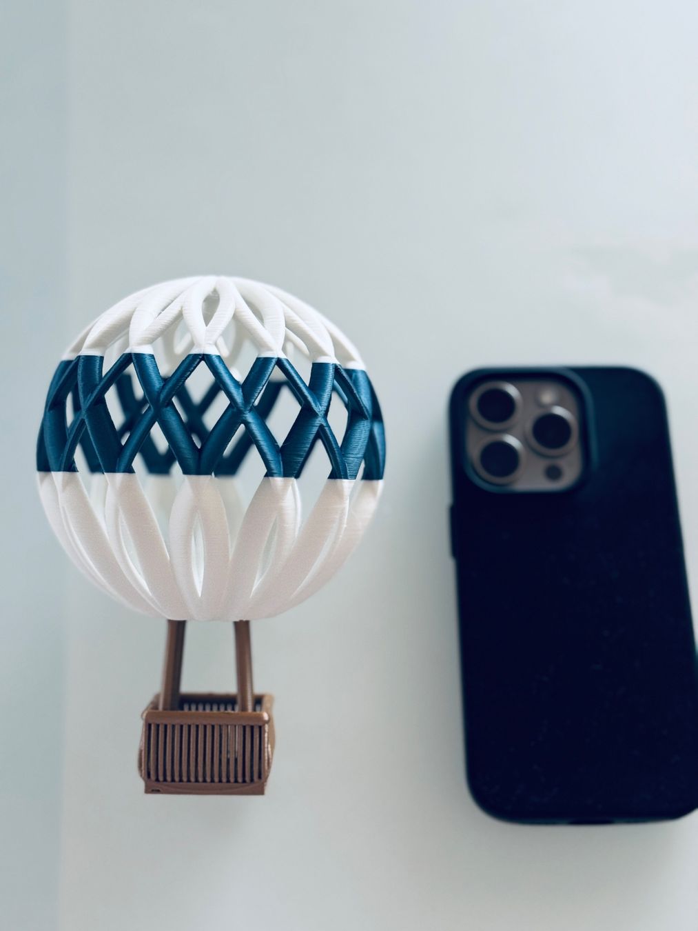 Tutte le decorazioni: Hot Air Balloon - Unique Decorative Ready to Display! – Nuovo (secondo la descrizione) da Montreux venduto da SwissLux 2