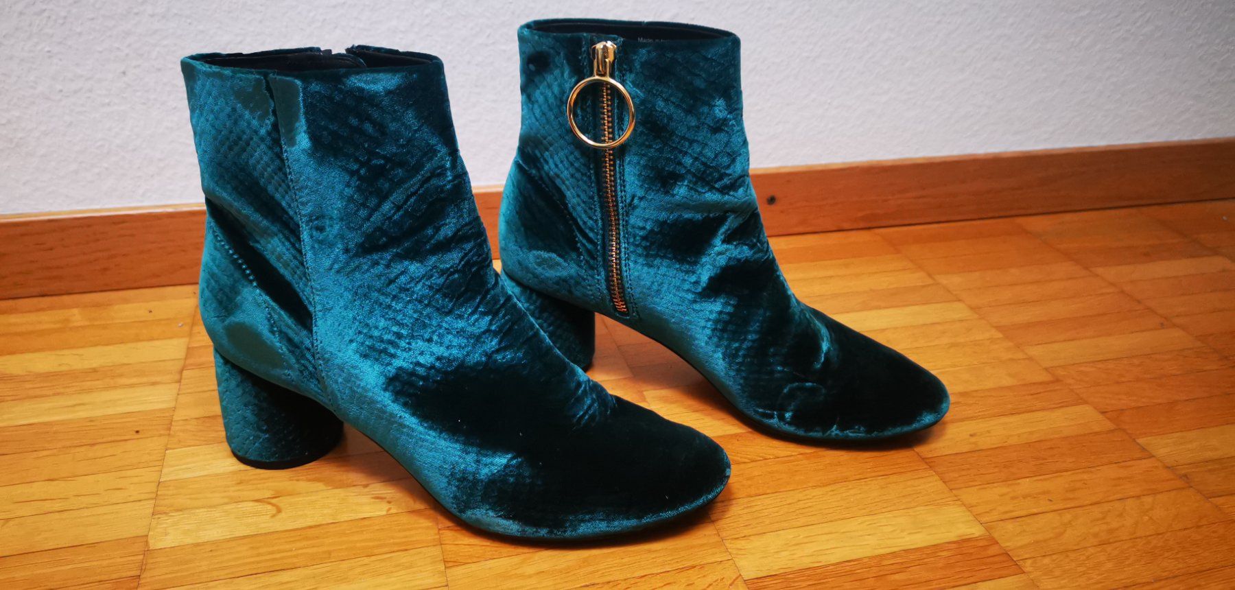 Scarpe da donna: Samt Stiefeletten, türkis, Grösse 37 – Usato da Frauenfeld venduto da Knodel