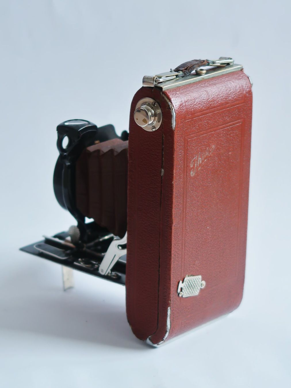 Ihagee Fotocamera: Ihagee Ultrix Simplex 1360 Luxus mit braunem Lederbezug – Usato da Luzern venduto da eAladin 3