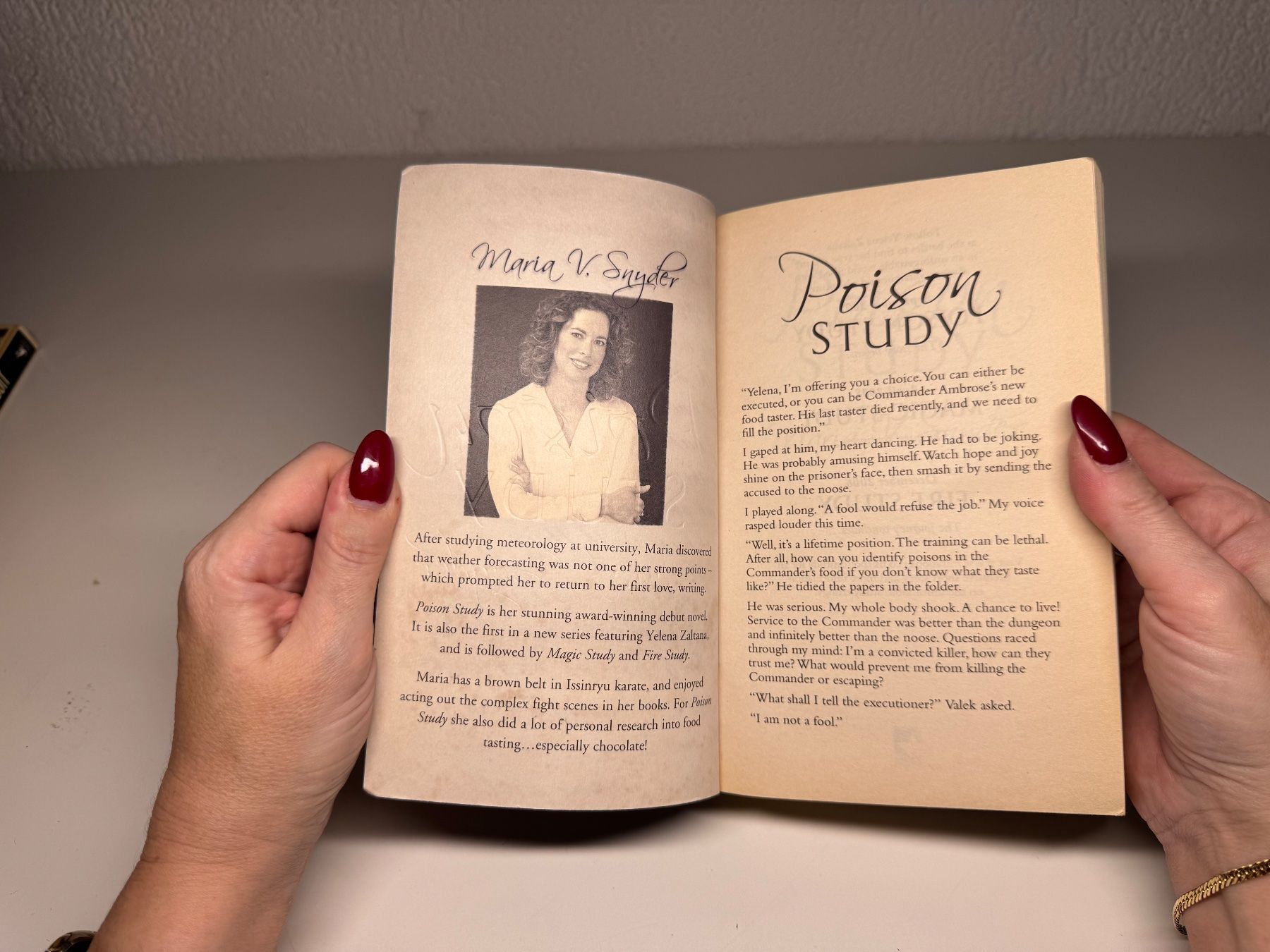 Libri: NOVEL: Maria V. Snyder, Poison Study – Usato da Grosswangen venduto da English_books 2