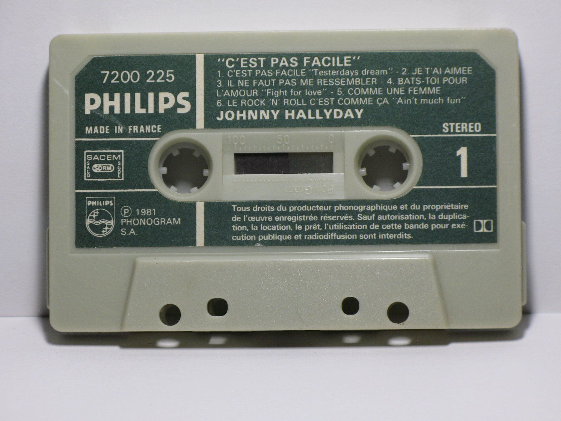 Kompaktkassetten: JOHNNY  HALLYDAY   "C´est  pas  Facile " – Gebraucht aus Langnau i. E. von gf2_29jt 1