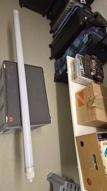 Lampade: Neue LED Feuchtraumleuchte (160cm) – Usato da Bülach venduto da nik_f7cm 1