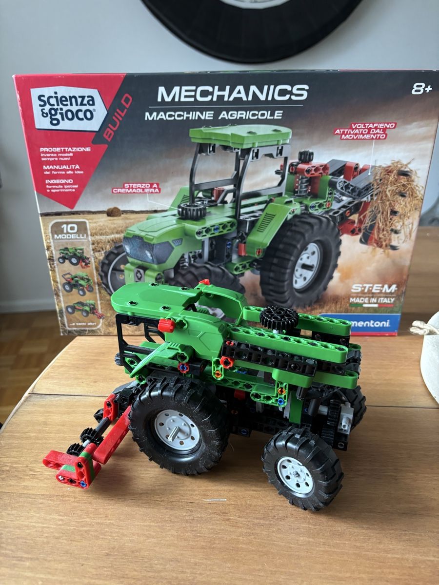 Jeux de construction: Mechanics machine agricole montée 1x. Super état – Neuf (Voir description) à Dombresson par feline_ne