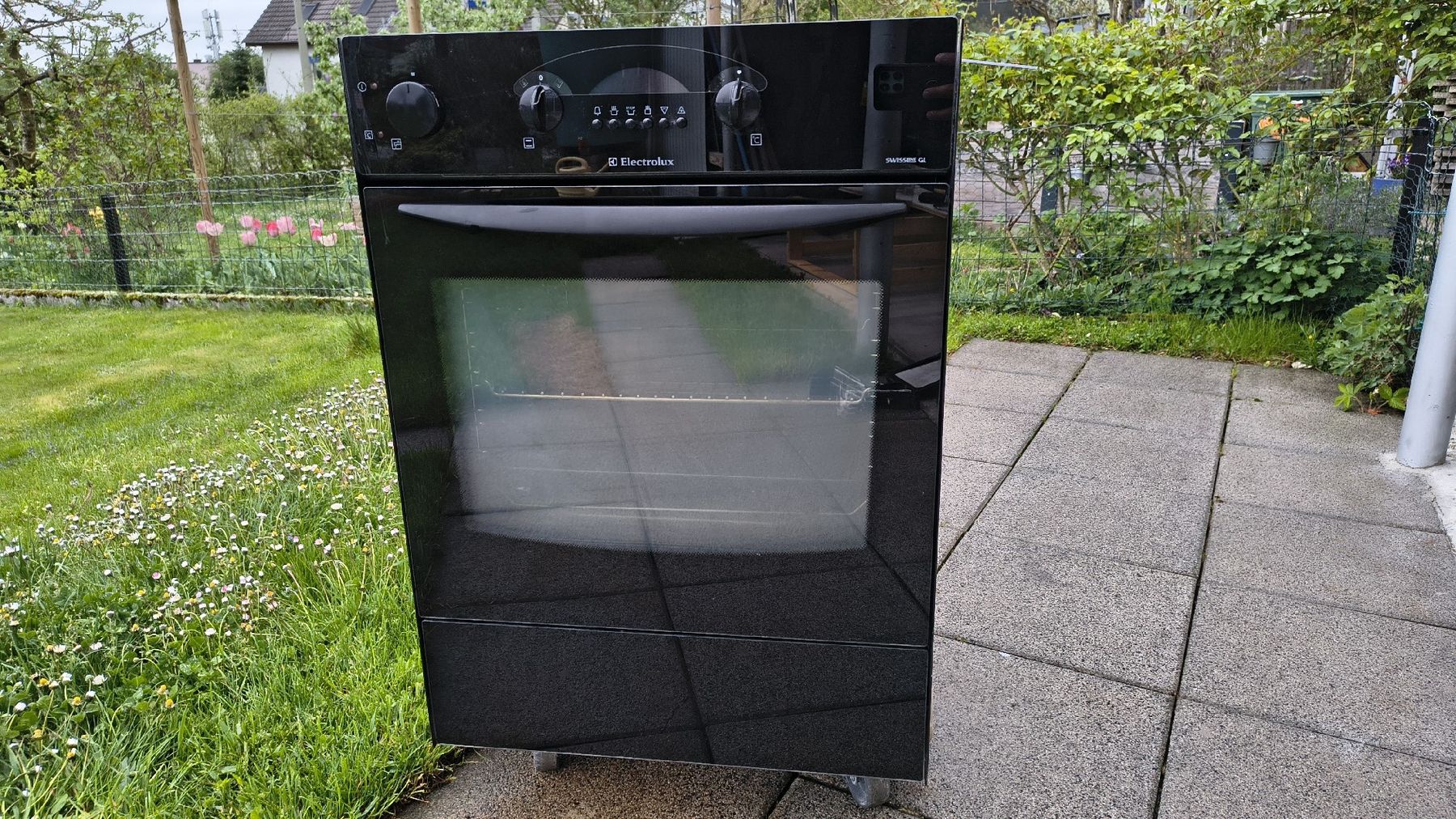 Electrolux Backöfen: Electrolux Einbaubackofen, schwarz, guter Zustand. – Gebraucht aus Neuhausen von fco_q585