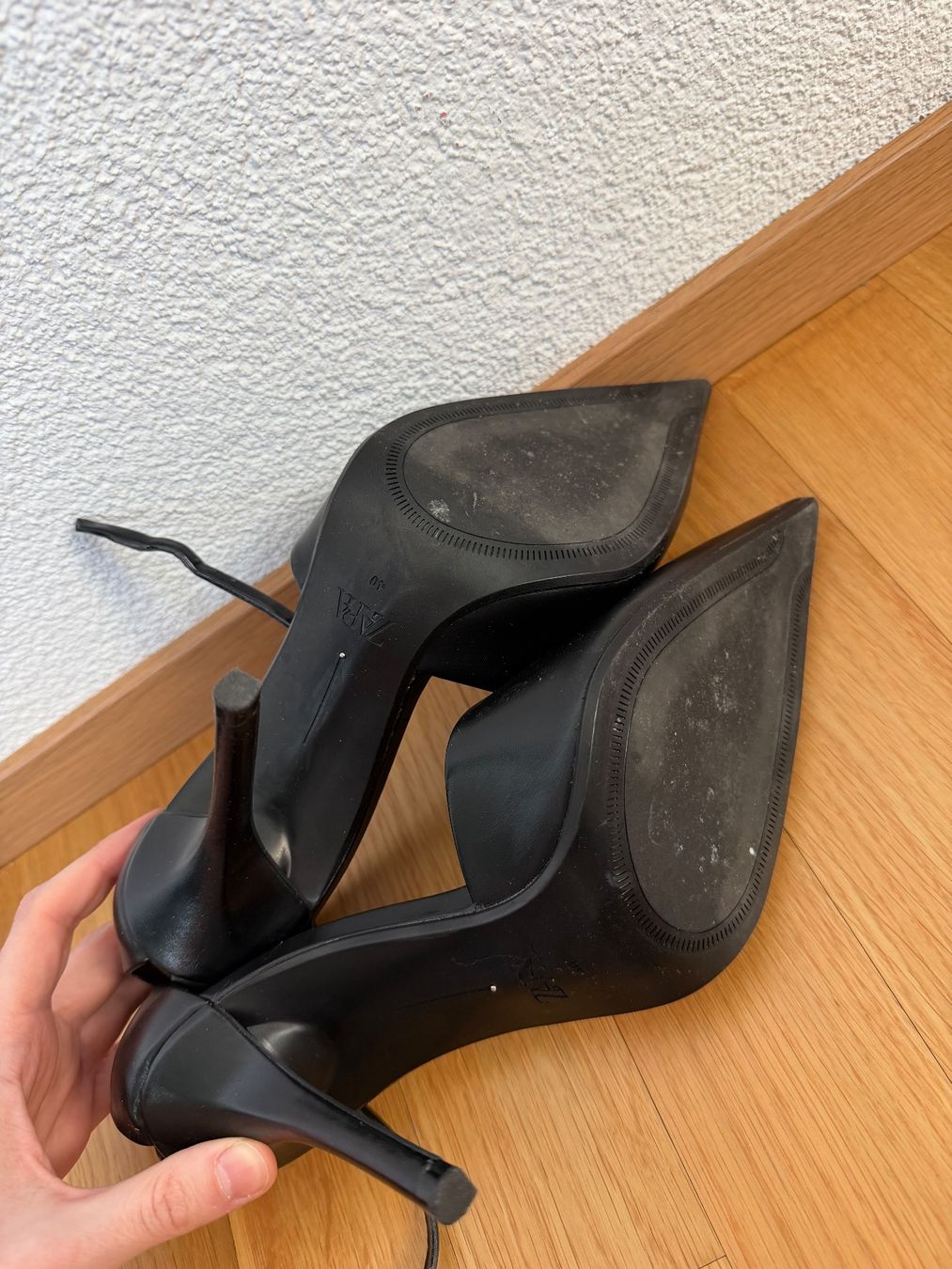 Zara Damenschuhe: Zara Pumps schwarz Gr. 40 – Gebraucht aus Klingnau von Vdado 4